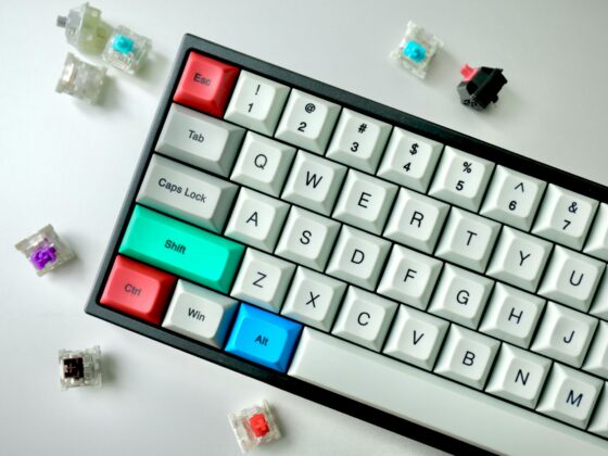 The Best Wireless Keyboard to Tidy Up Your Desk