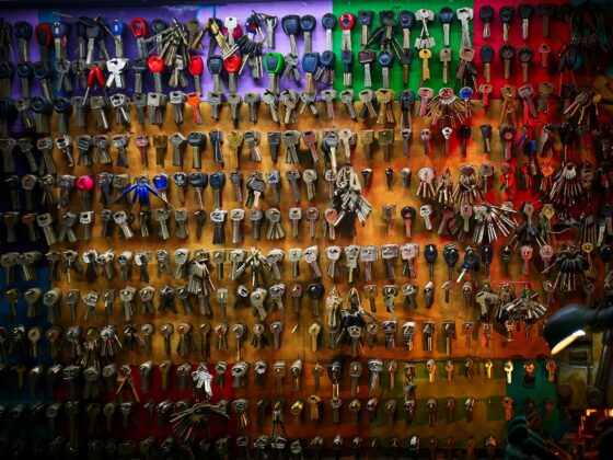 Choosing a Key Box For Your House and Car Keys