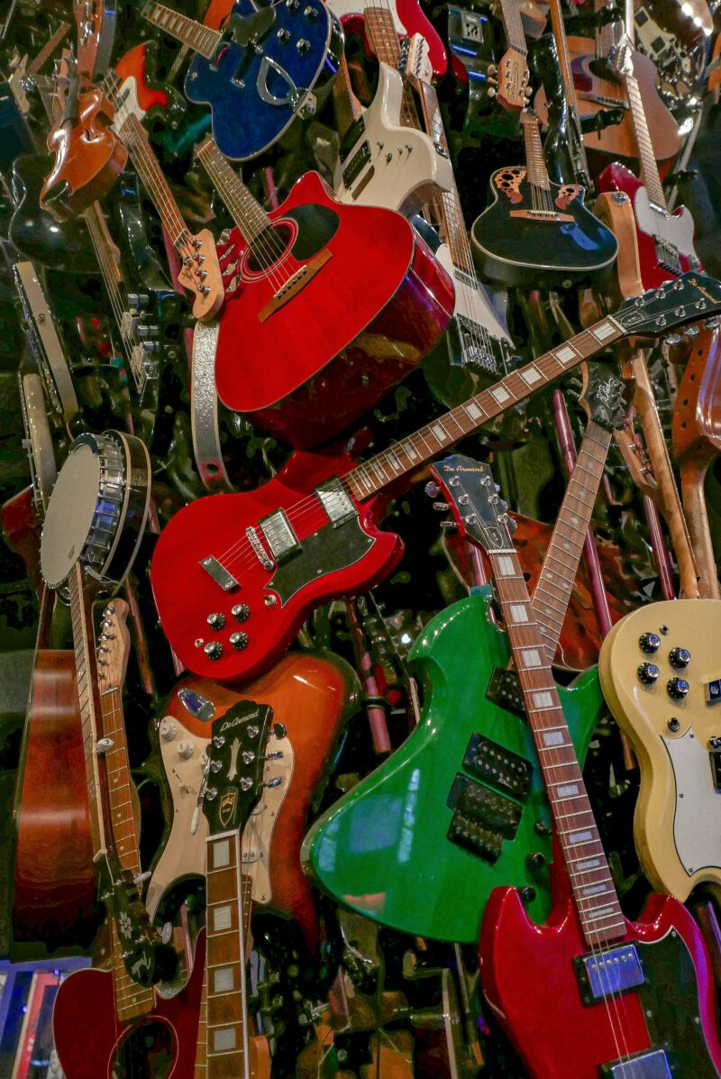 Organize Guitar Cases: A How-To Guide
